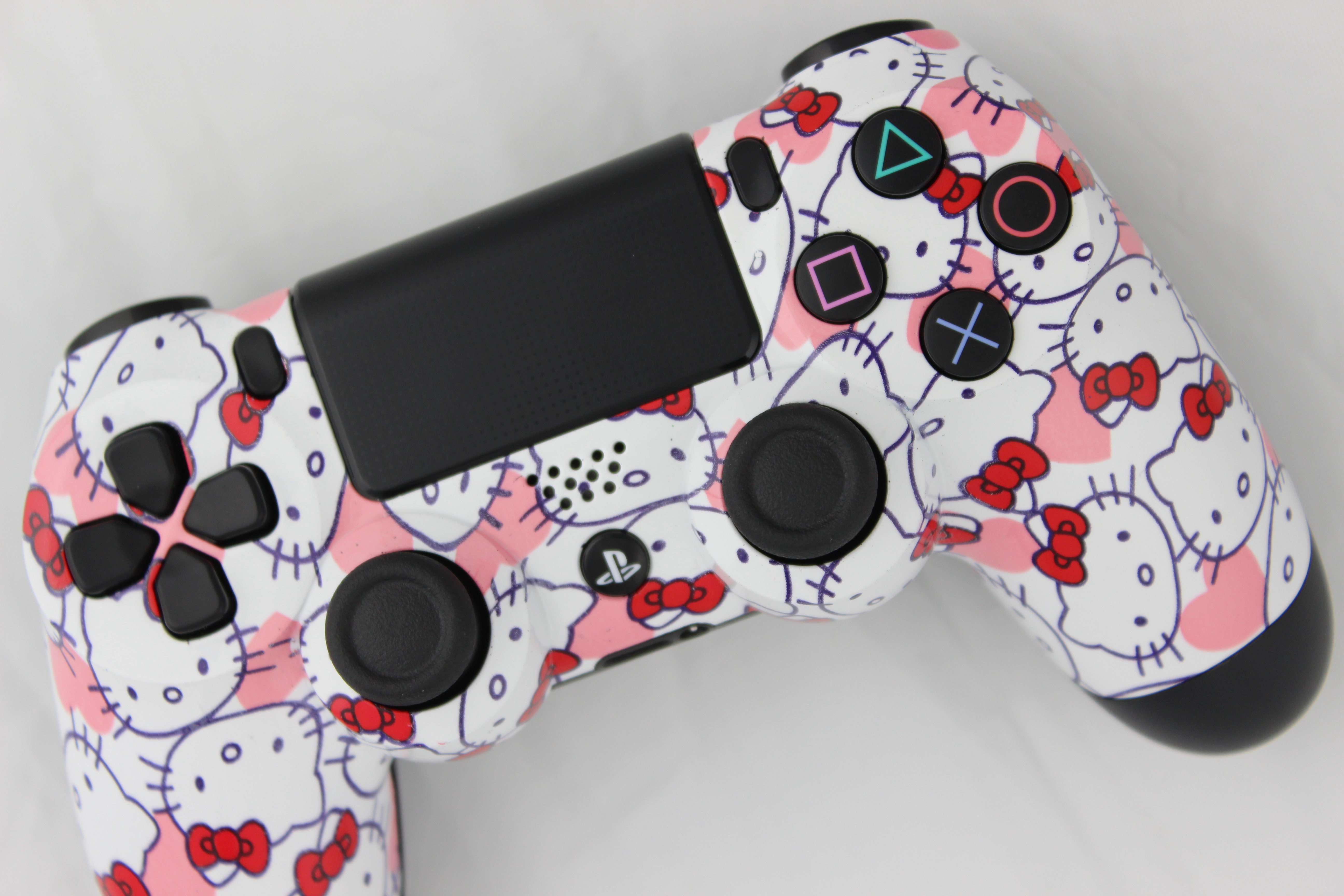 hello kitty ps4 controller