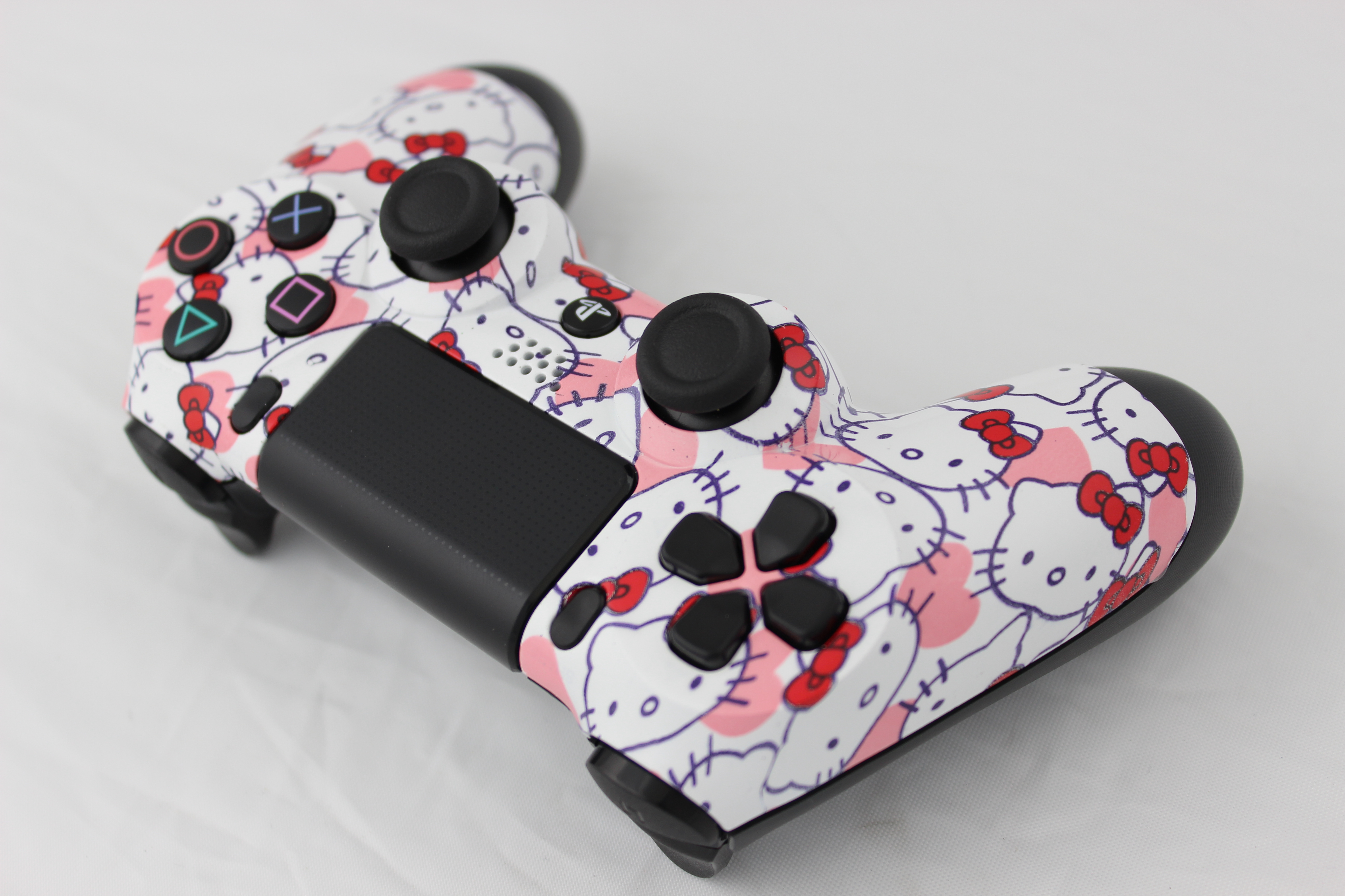 hello kitty ps4 controller