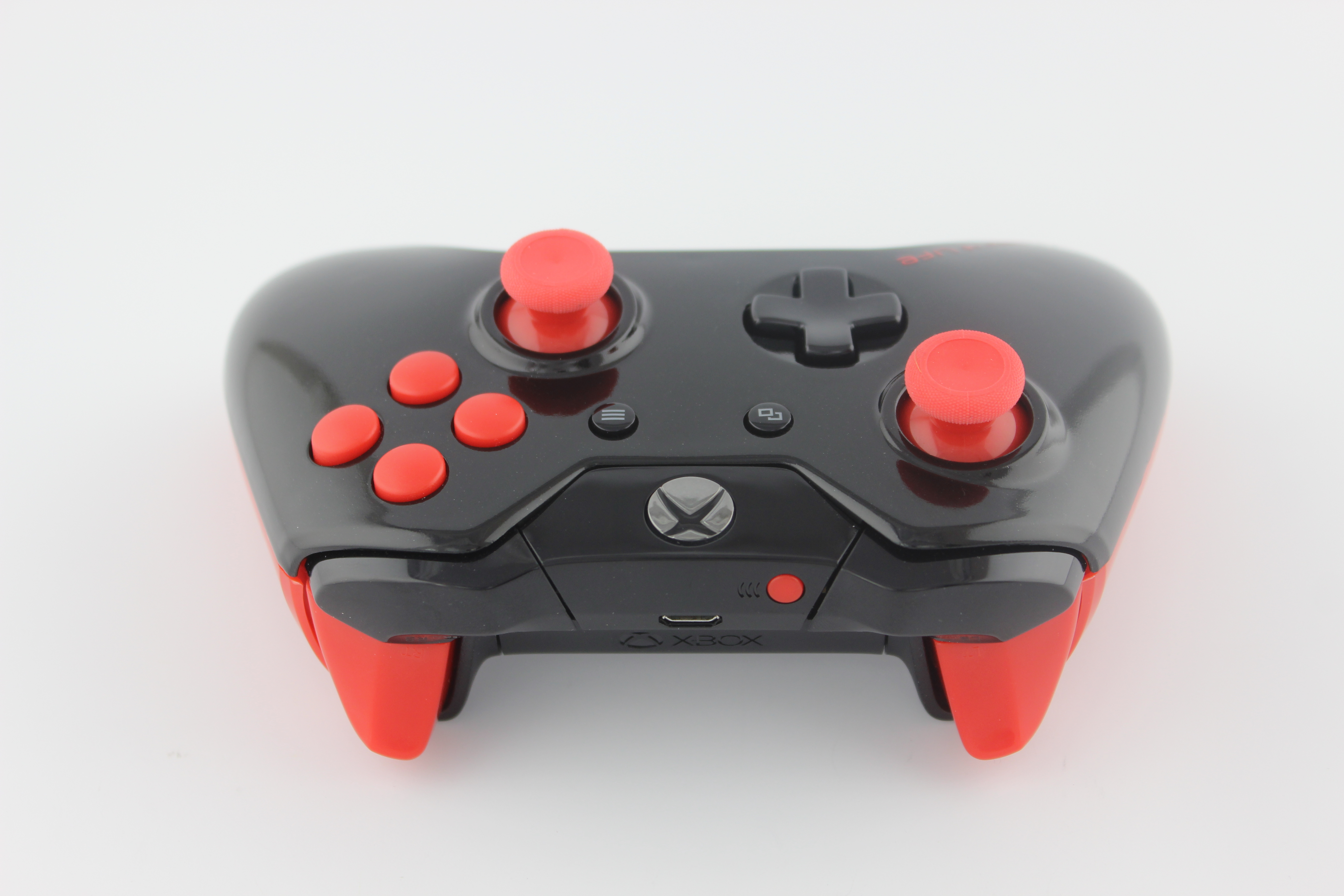 red and black xbox one controller